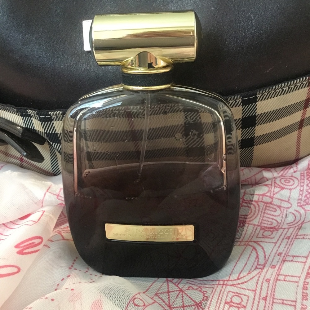 Nina Ricci Black and Gold L’Extase Eau de Perfume - 2.7 Oz